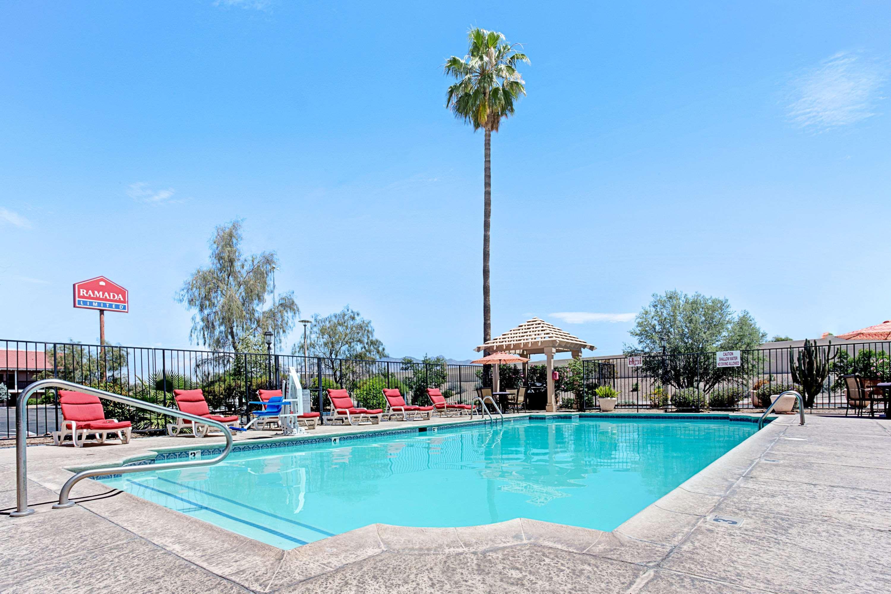 Days Inn By Wyndham Tucson City Center Exterior foto